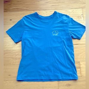 Ivory Ella T-shirt Size: XS Condition: Perfect